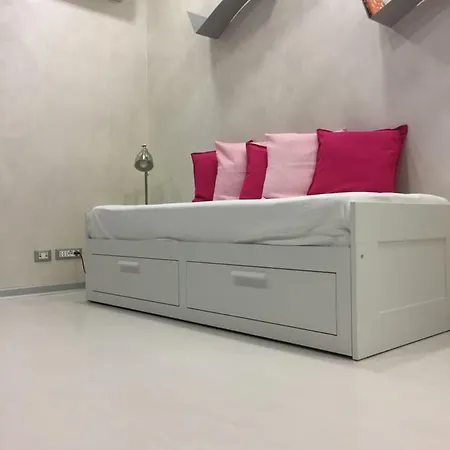 Lg House